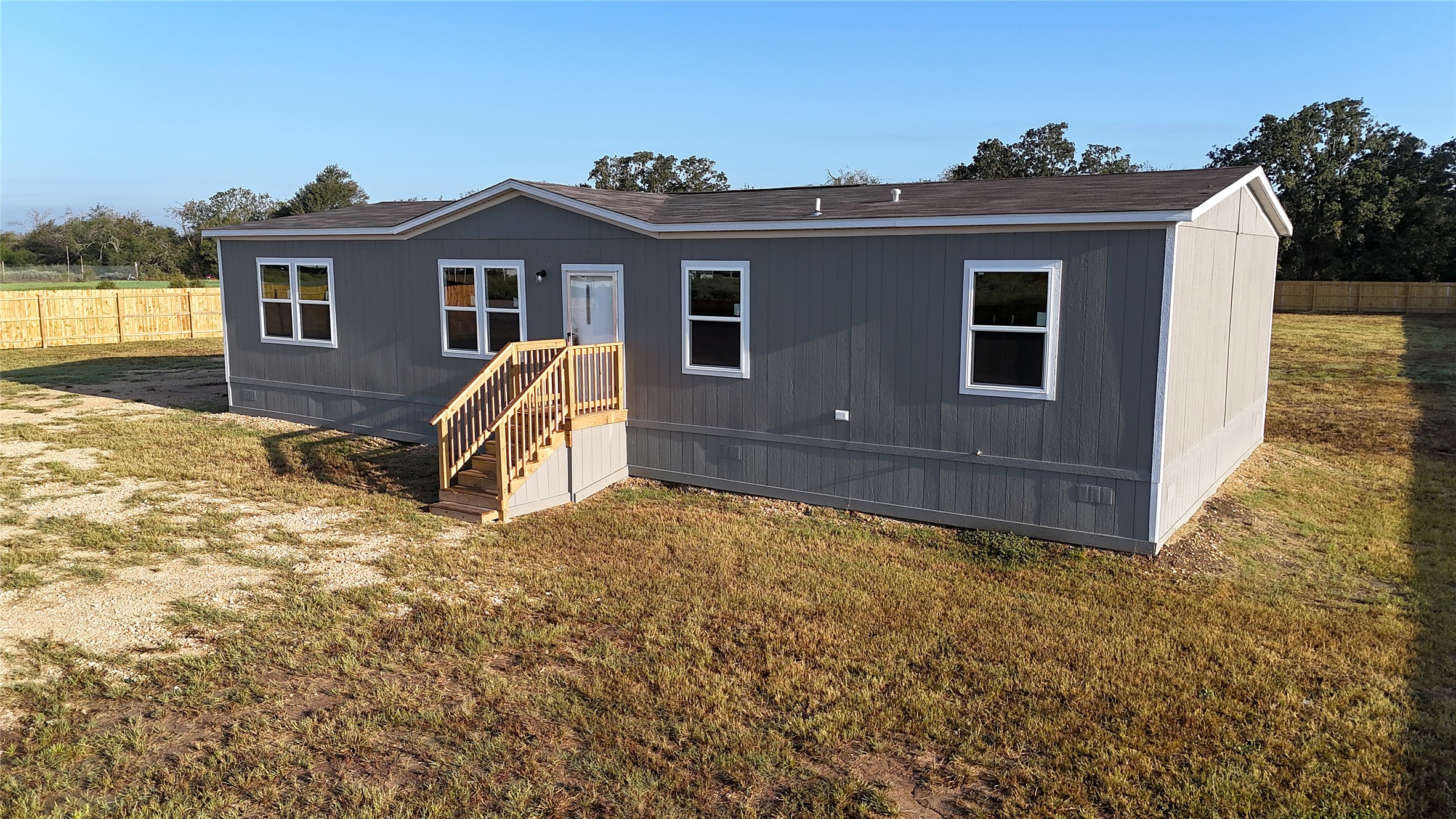 Photo of Listing #5528851