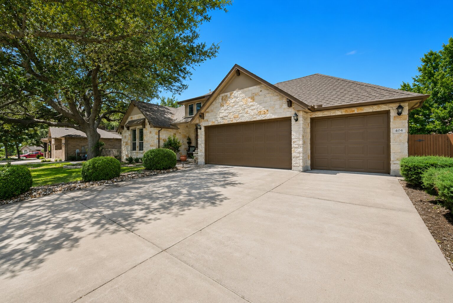 Photo of Listing #3905914