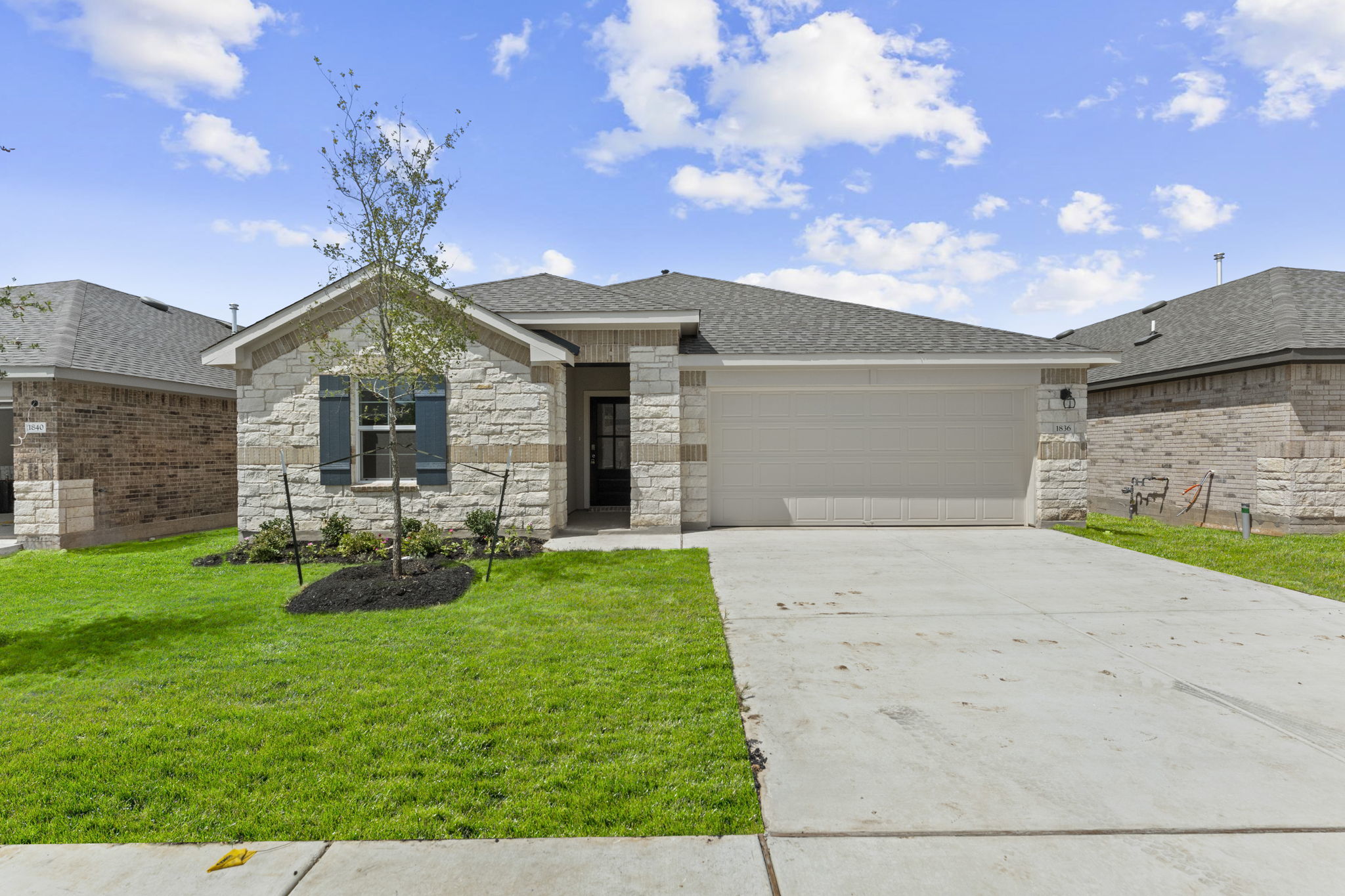 Photo of Listing #5865107