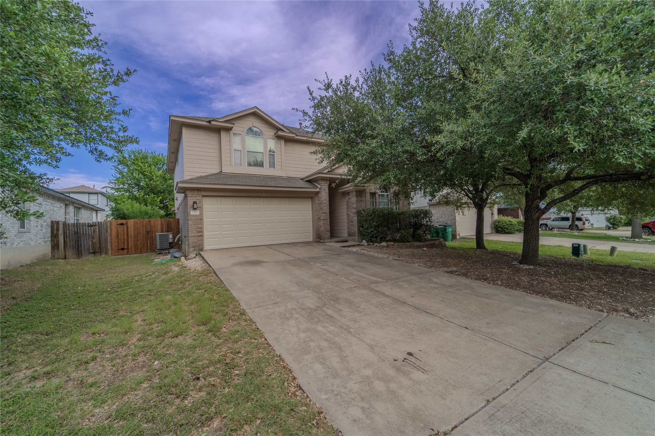 Photo of Listing #4349574