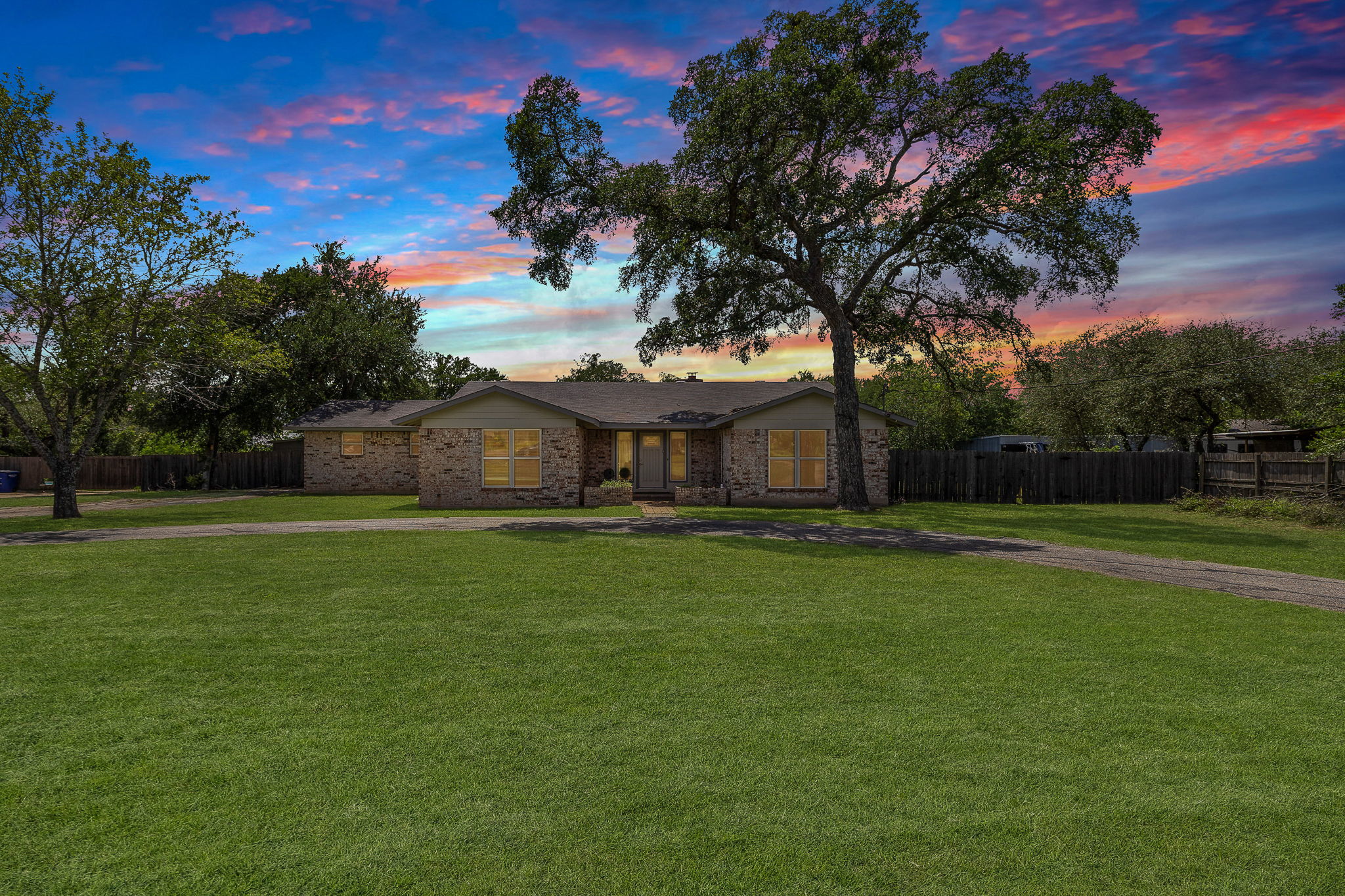 Photo of Listing #4545477