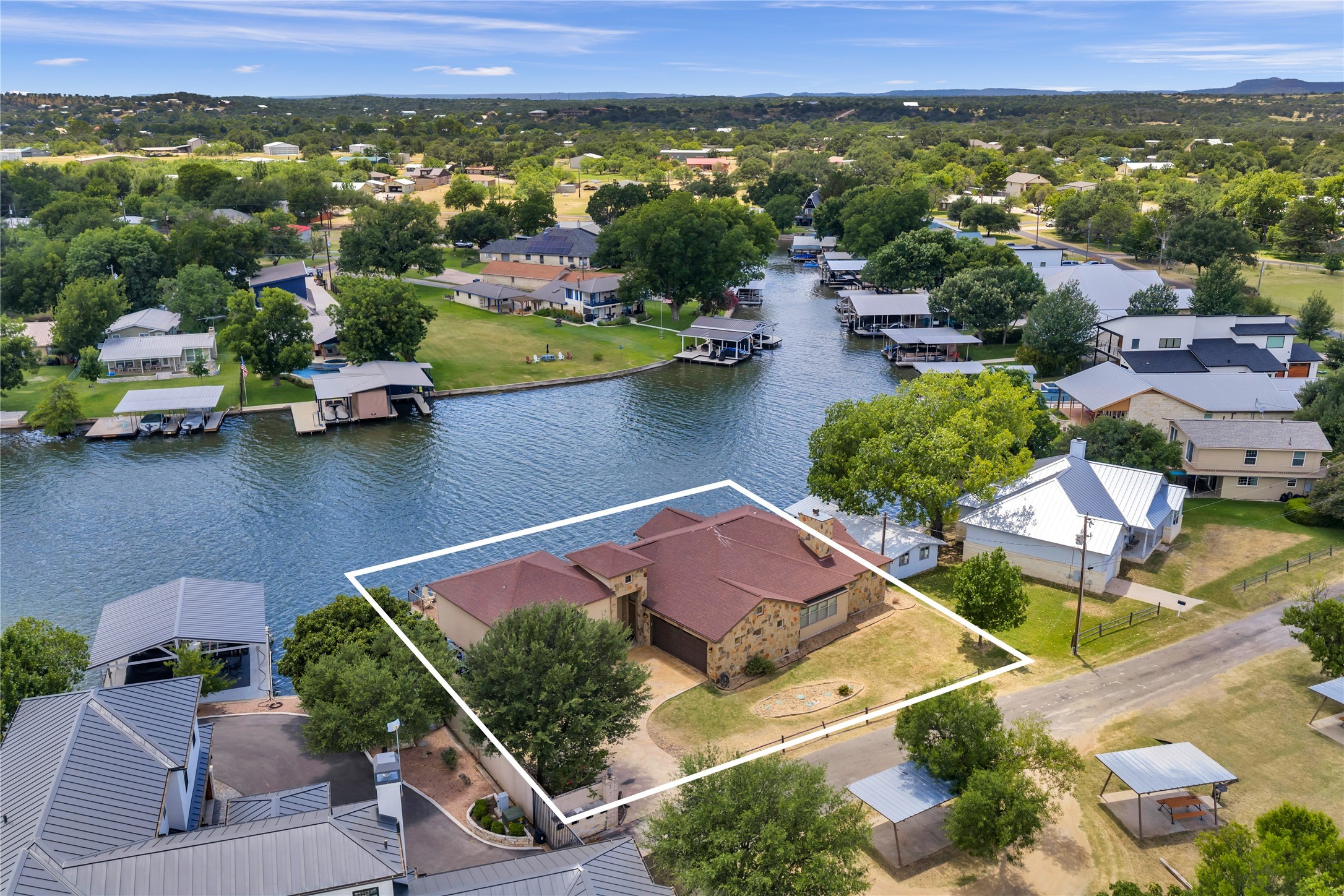 Photo of Listing #3585096