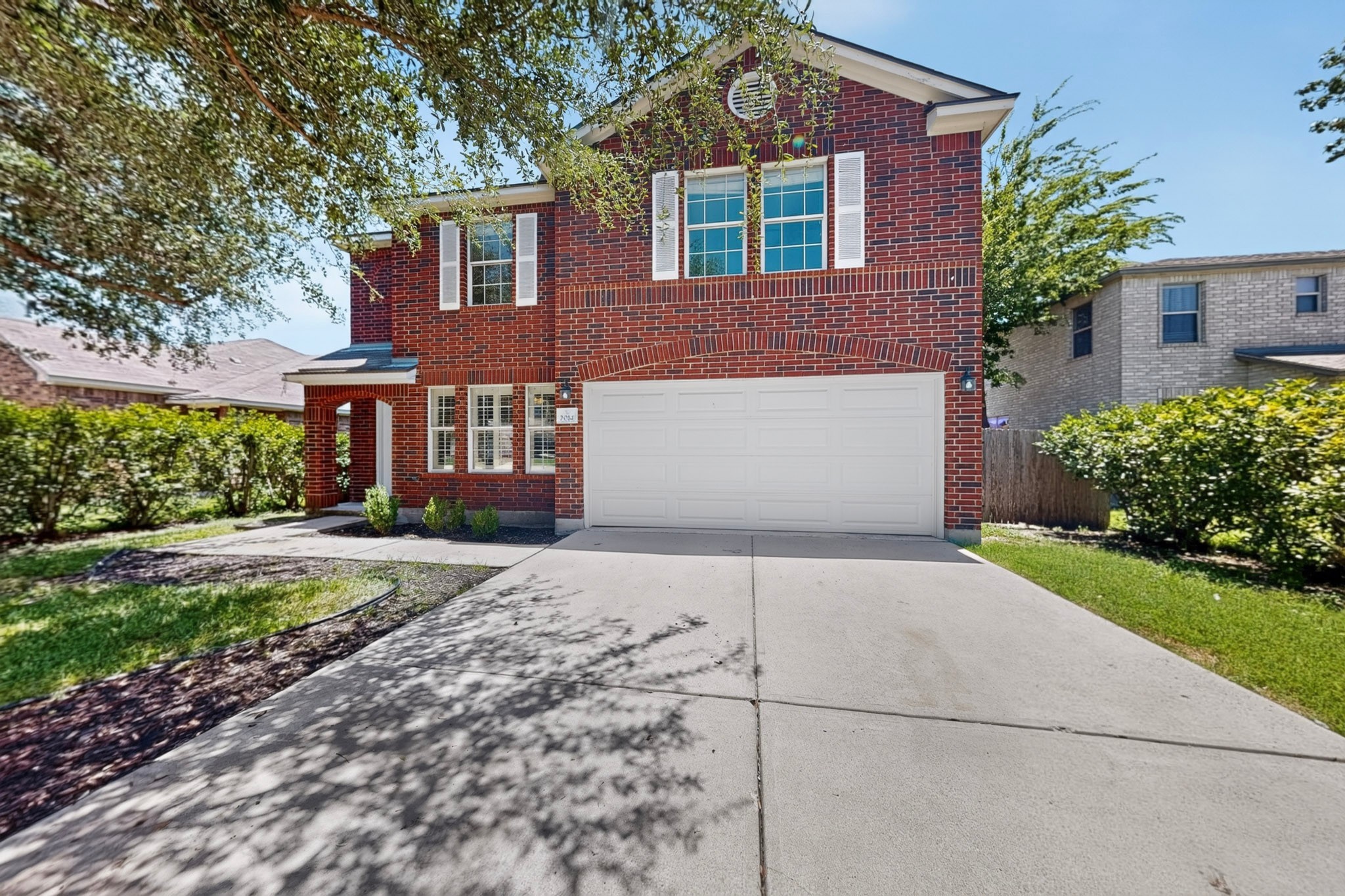 Photo of Listing #1410563