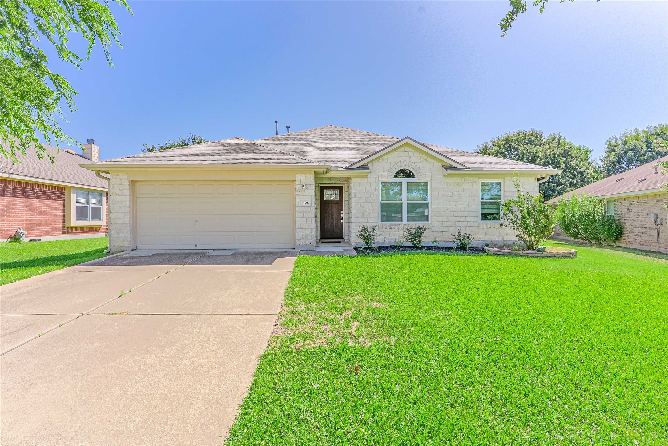 Photo of Listing #3720253