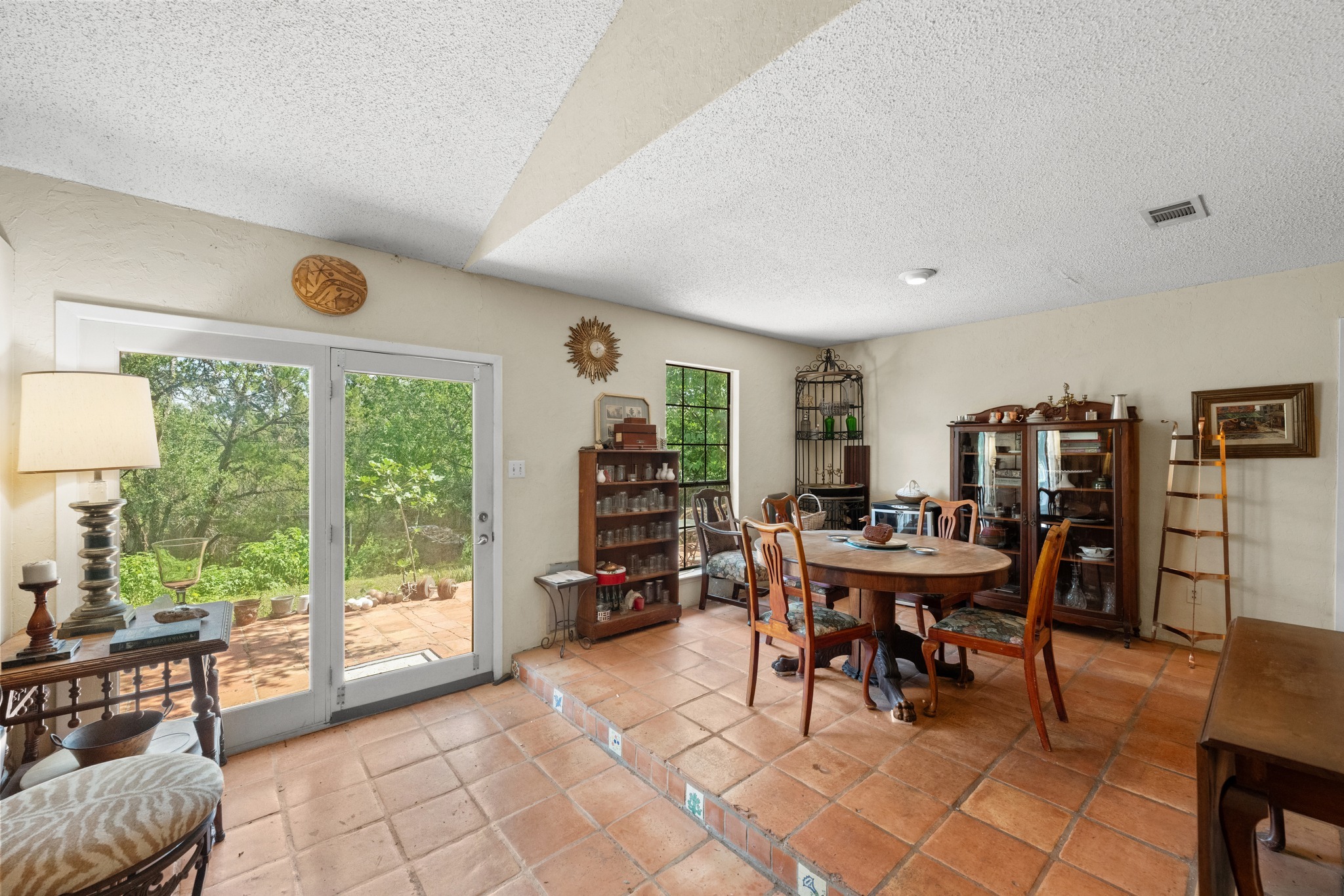 Photo of Listing #5350192