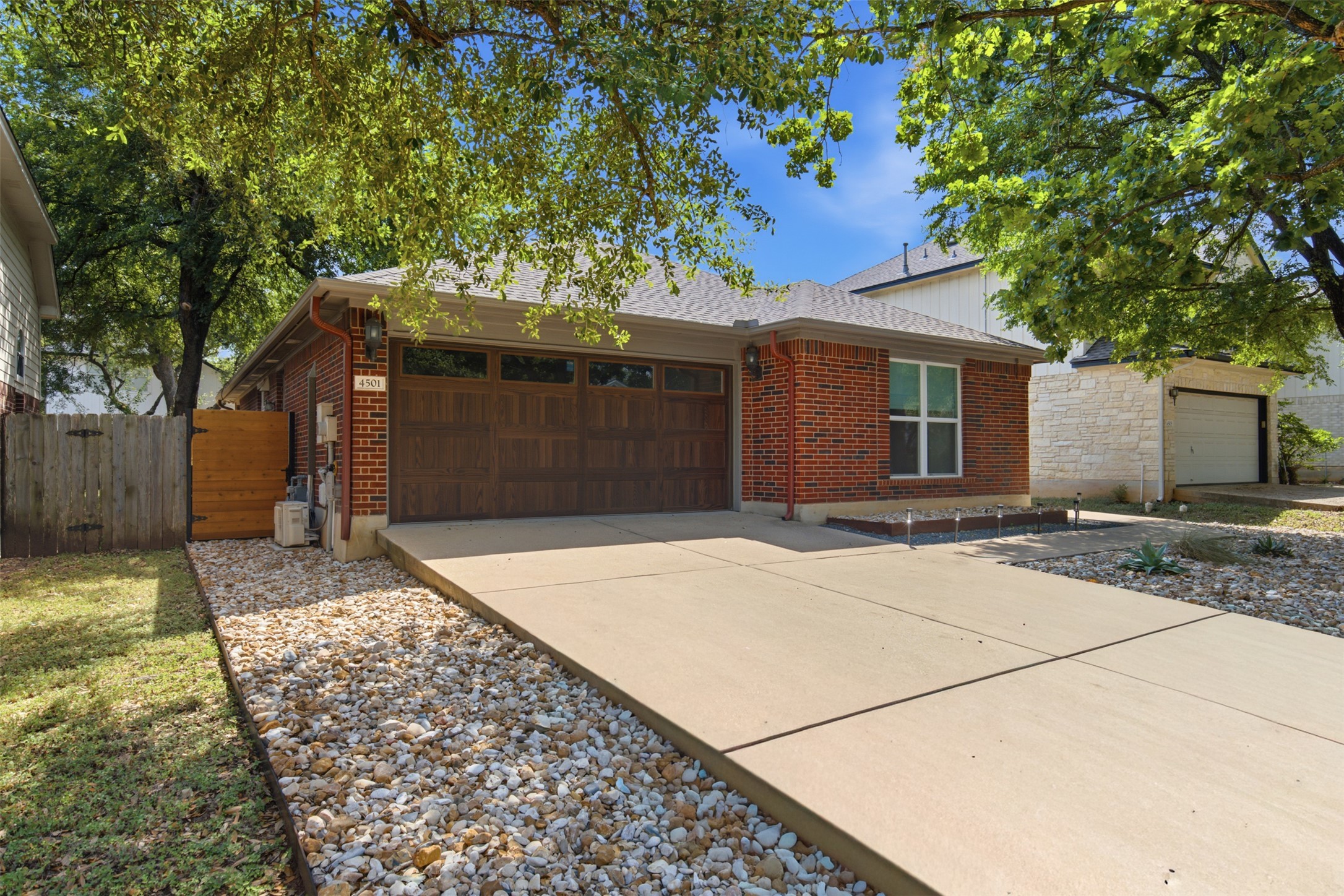 Photo of Listing #8101418