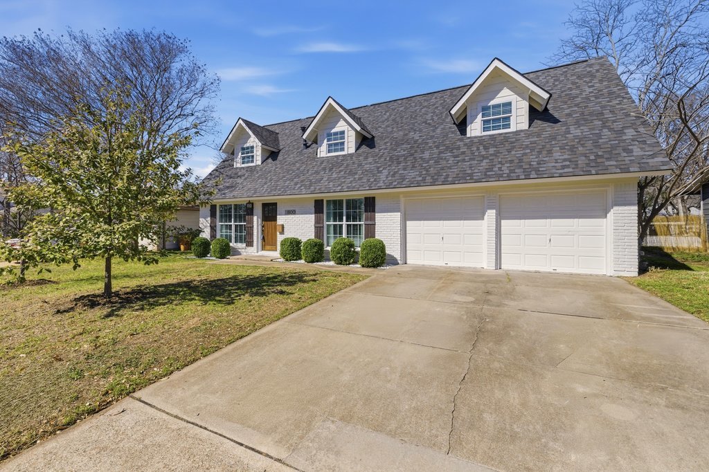 Photo of Listing #2346472