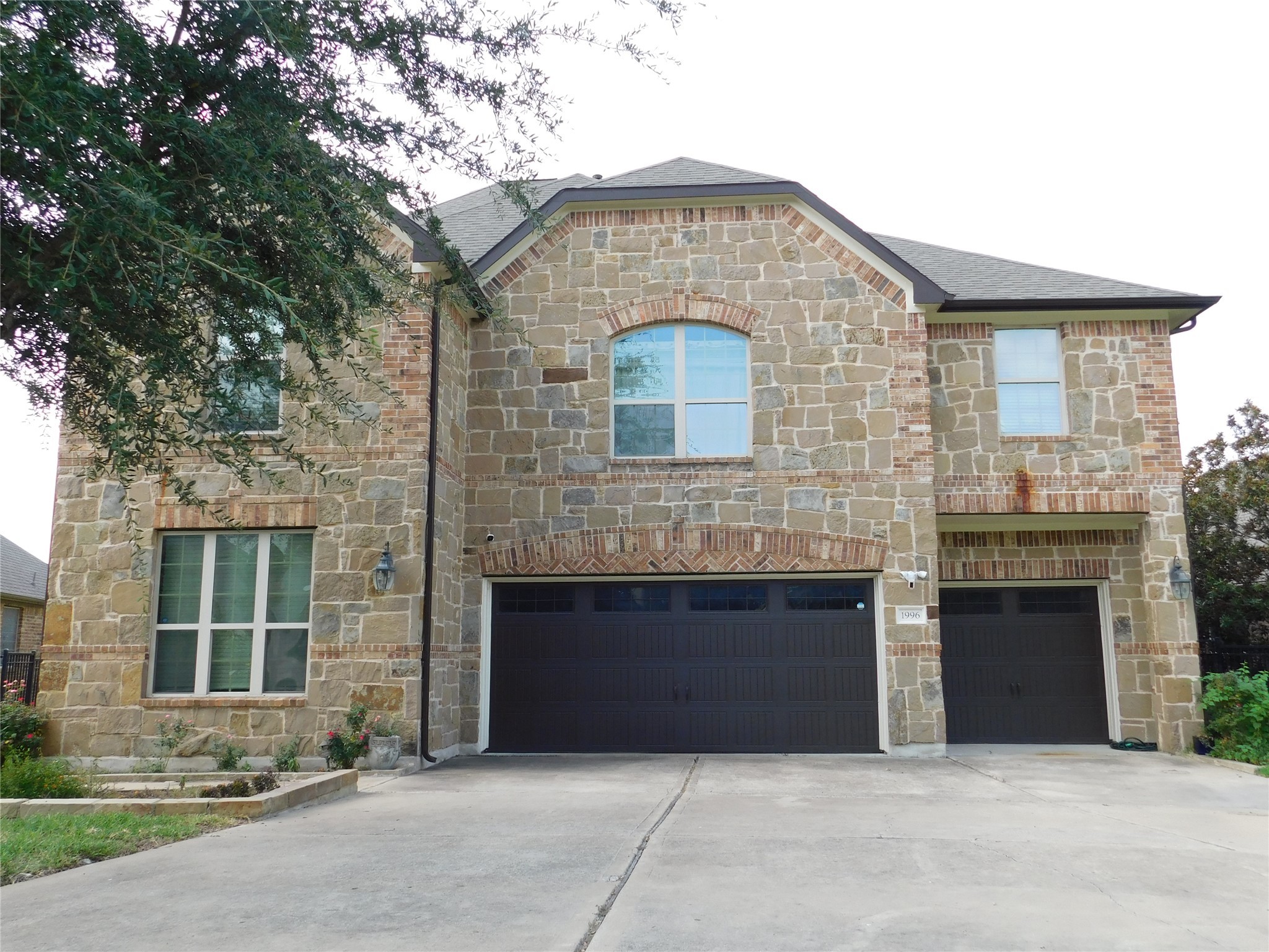 Photo of Listing #7988258