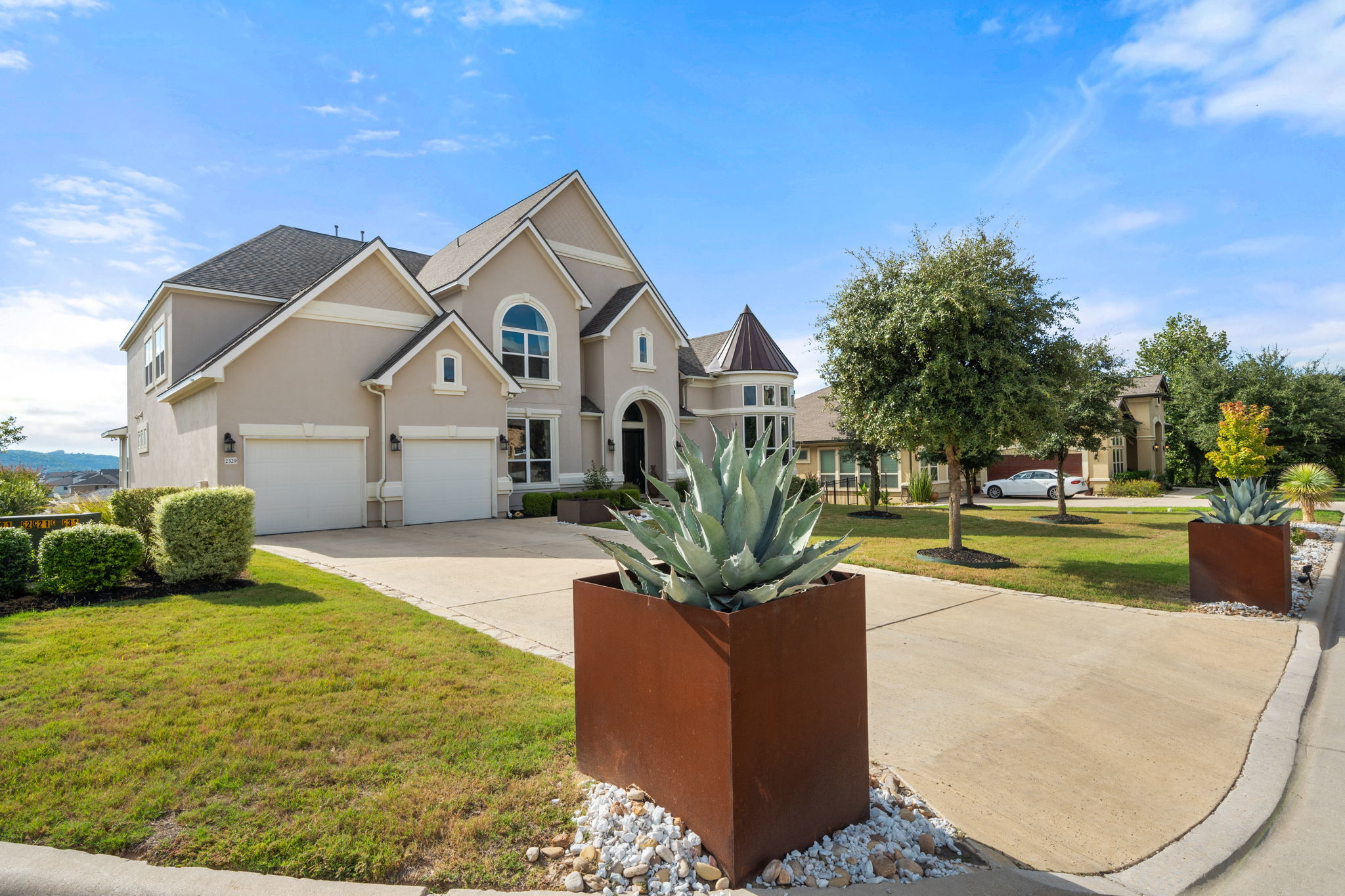 Photo of Listing #7687431