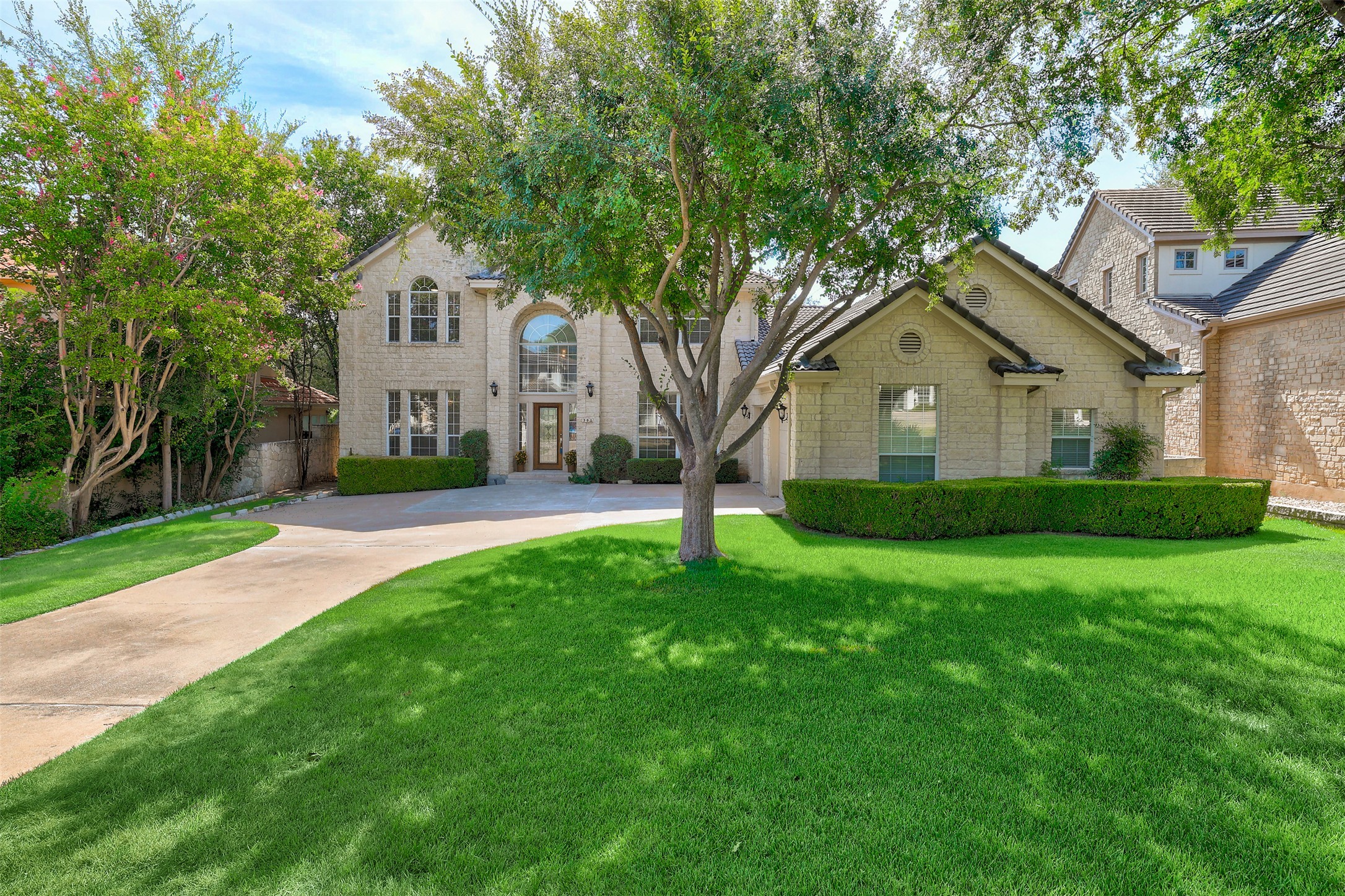 Photo of Listing #1315567