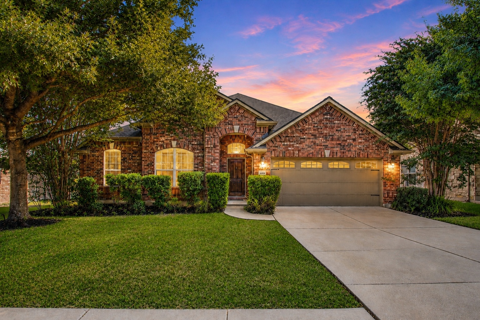 Photo of Listing #1638340