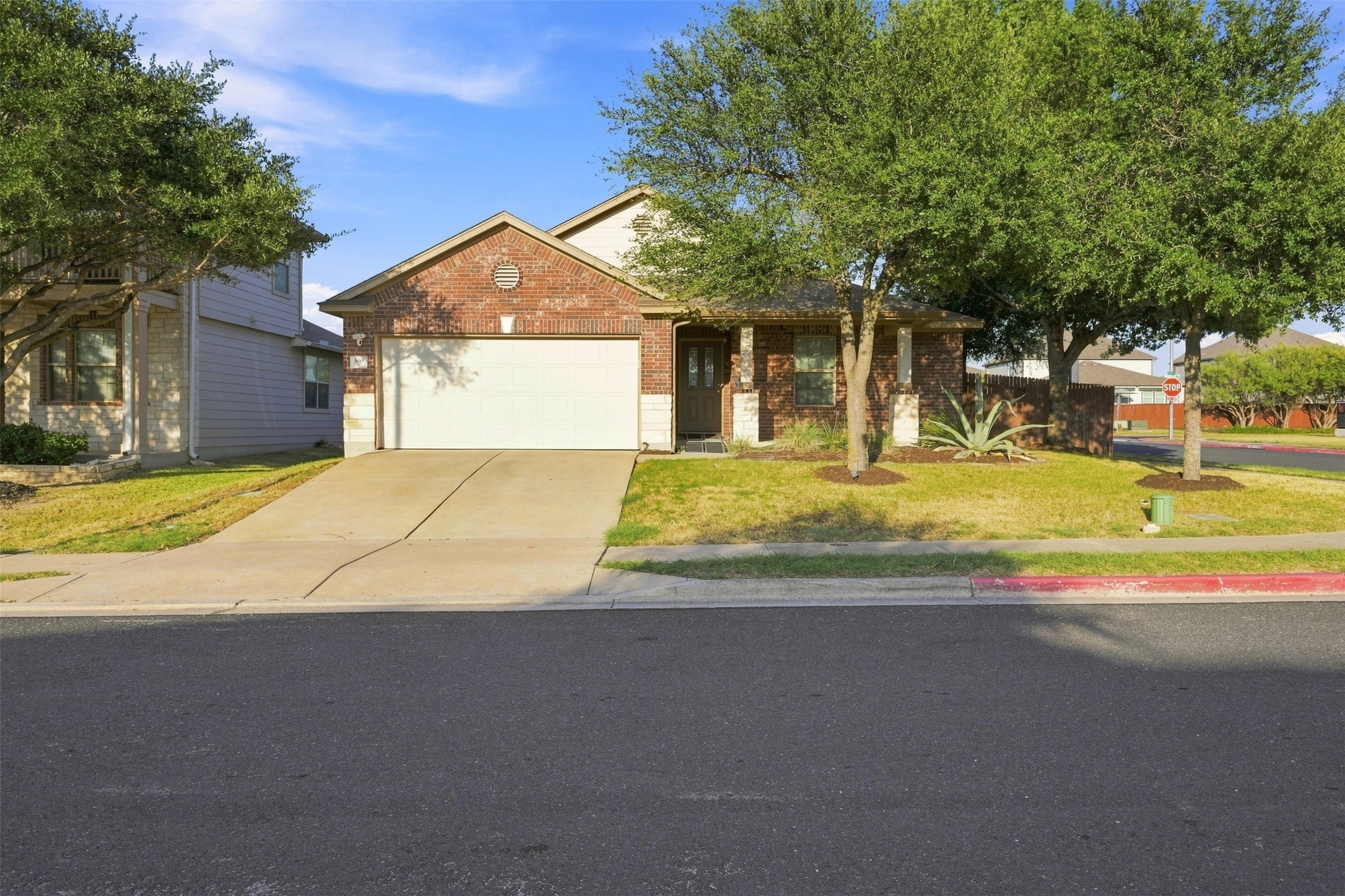 Photo of Listing #5049171