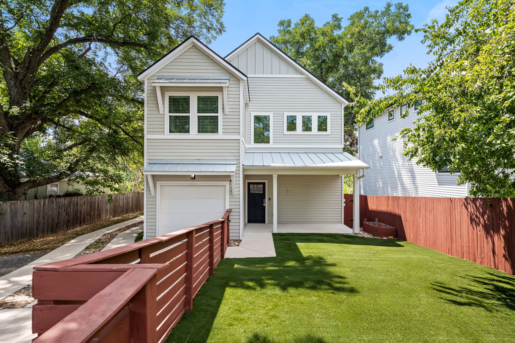 Photo of Listing #8460468