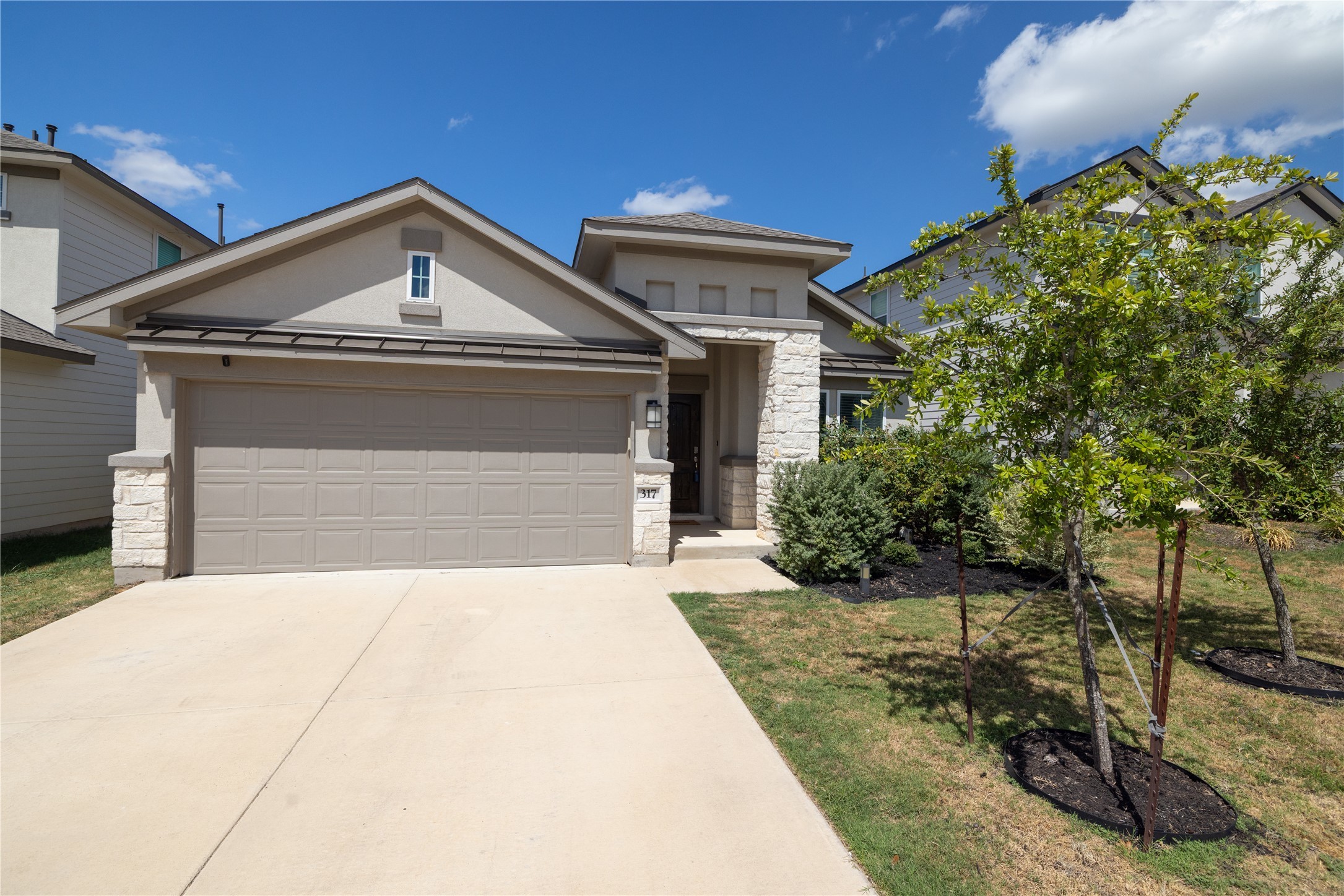 Photo of Listing #2897299