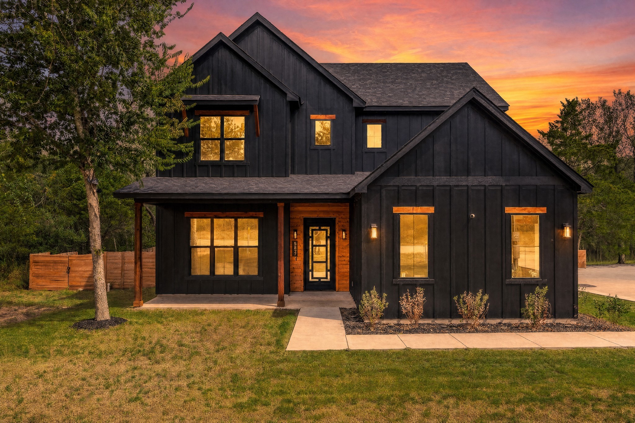 Photo of Listing #5379036