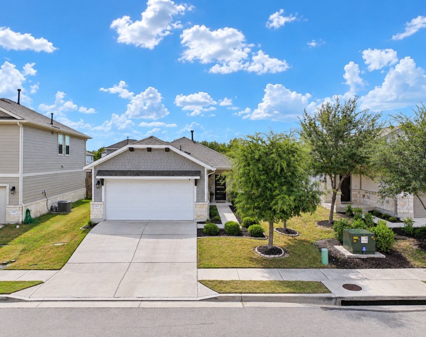 Photo of Listing #3784369