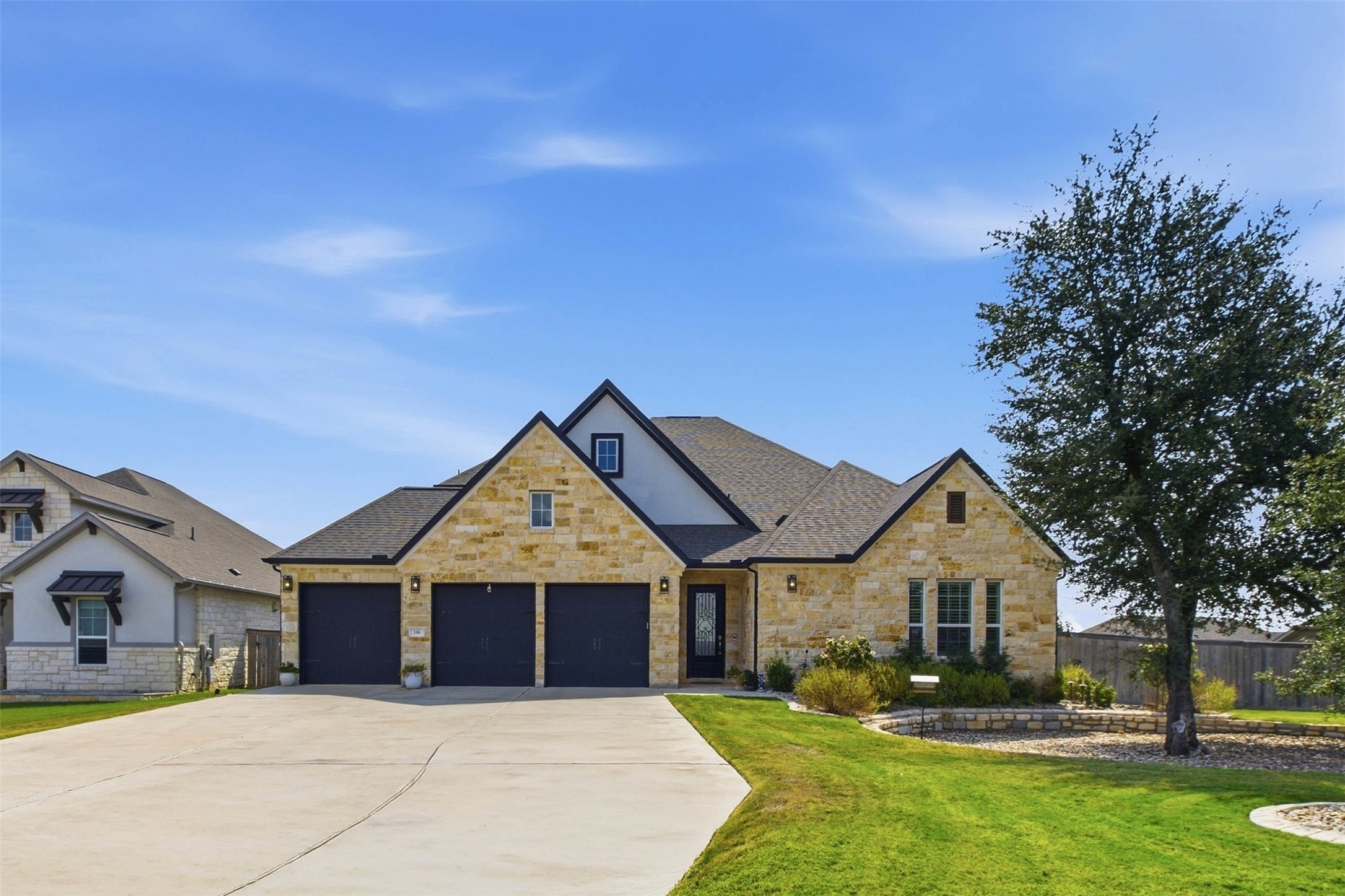 Photo of Listing #5755631