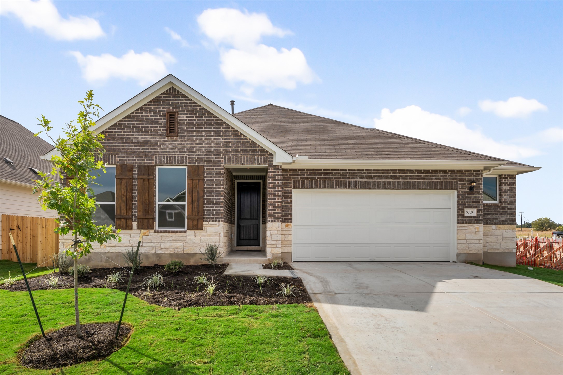 Photo of Listing #1173442