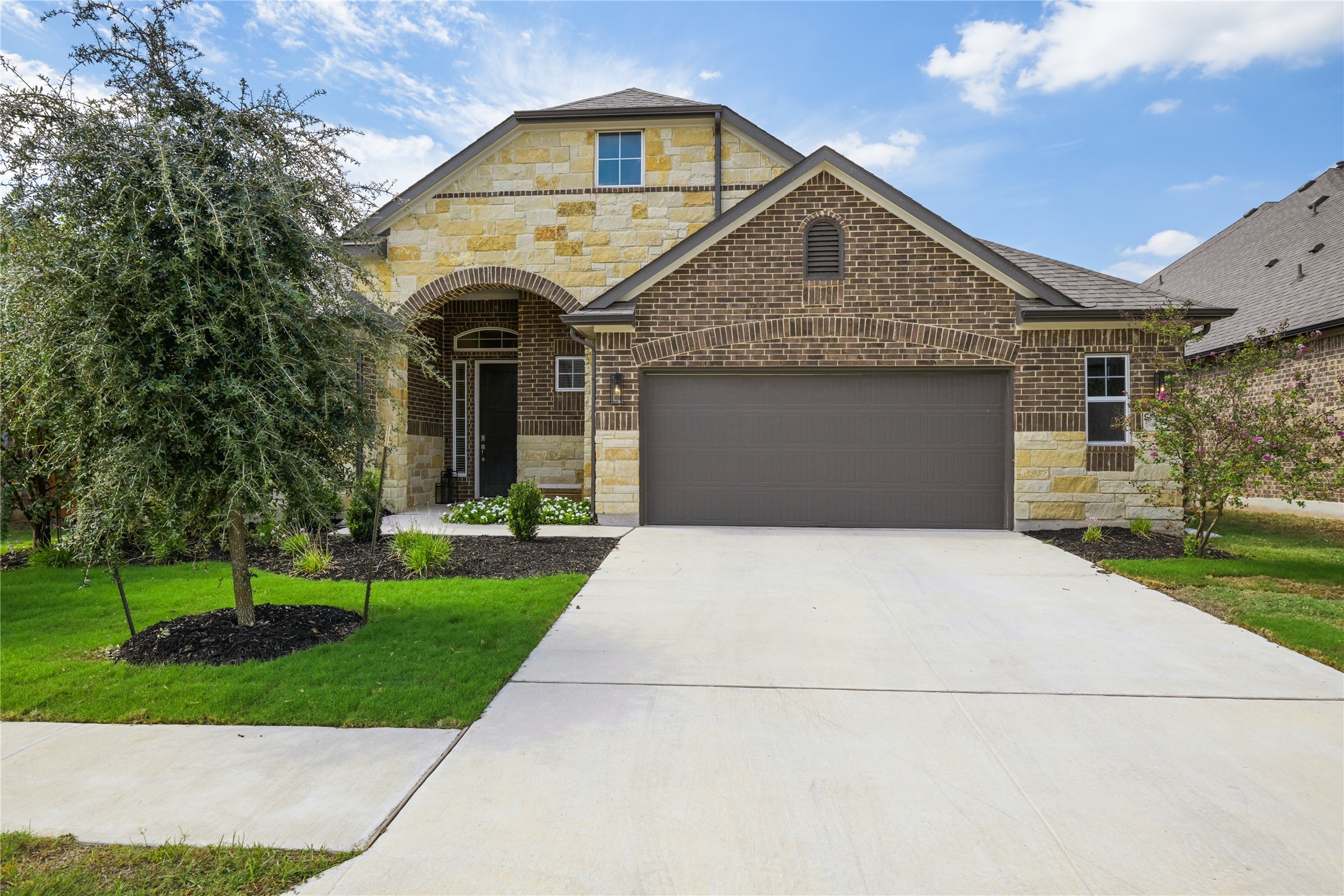 Photo of Listing #9584079