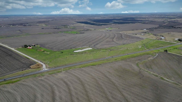 12217 Pfluger Berkman Road, Coupland