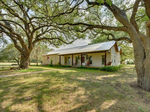 2609 County Road 322, Bertram