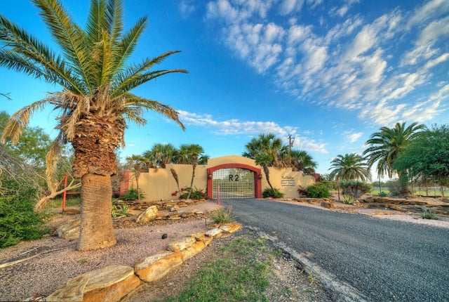 1372 Lyles Ranch Road, Uvalde