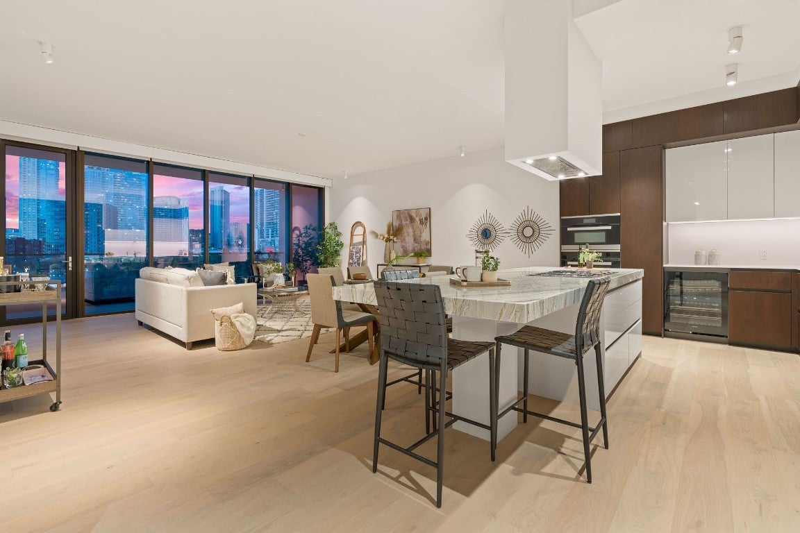 Photo of Listing #6330518