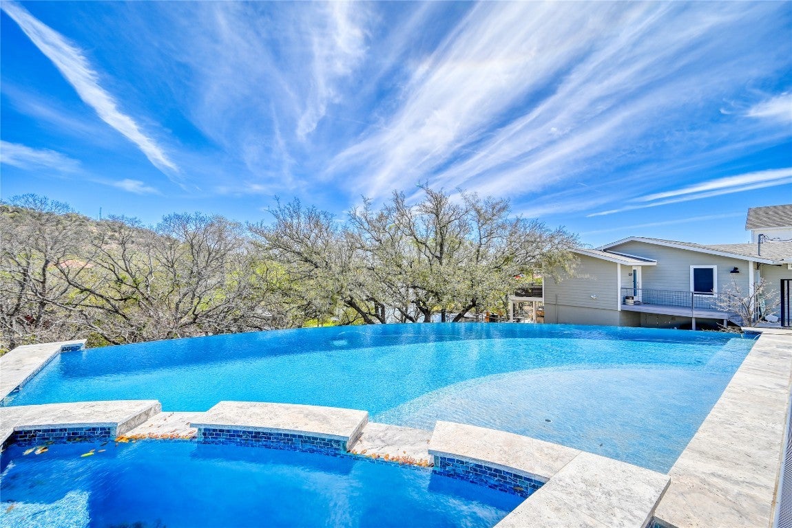 Photo of Listing #7800341