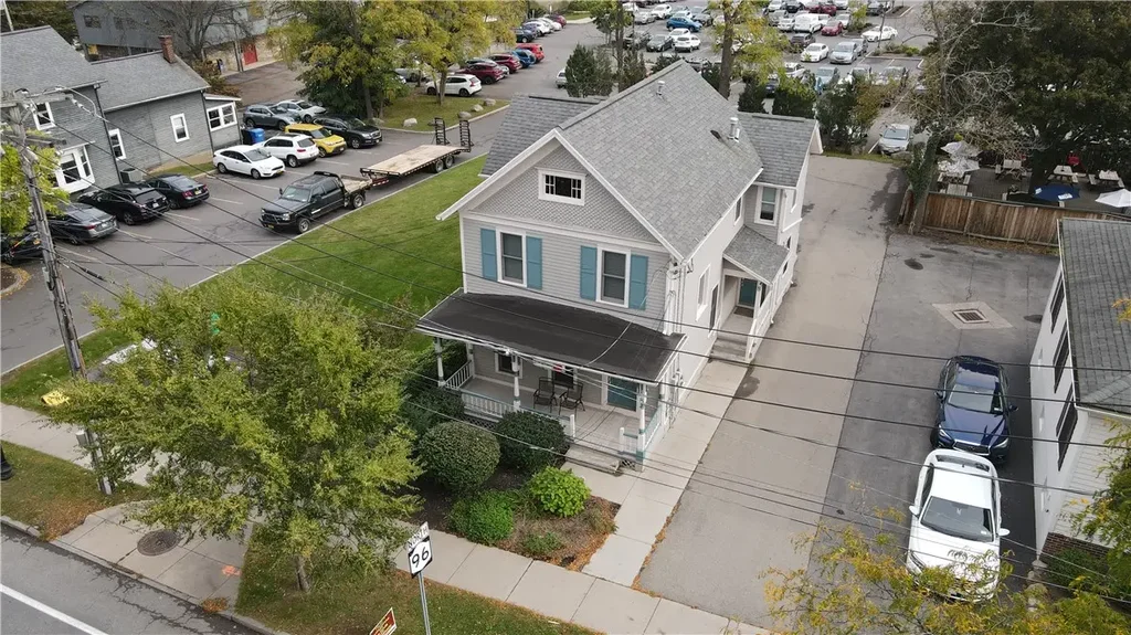 8 N Main Street, Pittsford