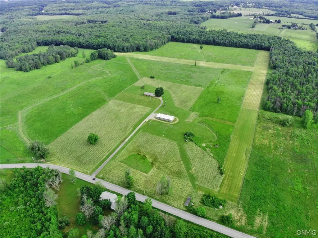 4885 Verplank Road, Clay