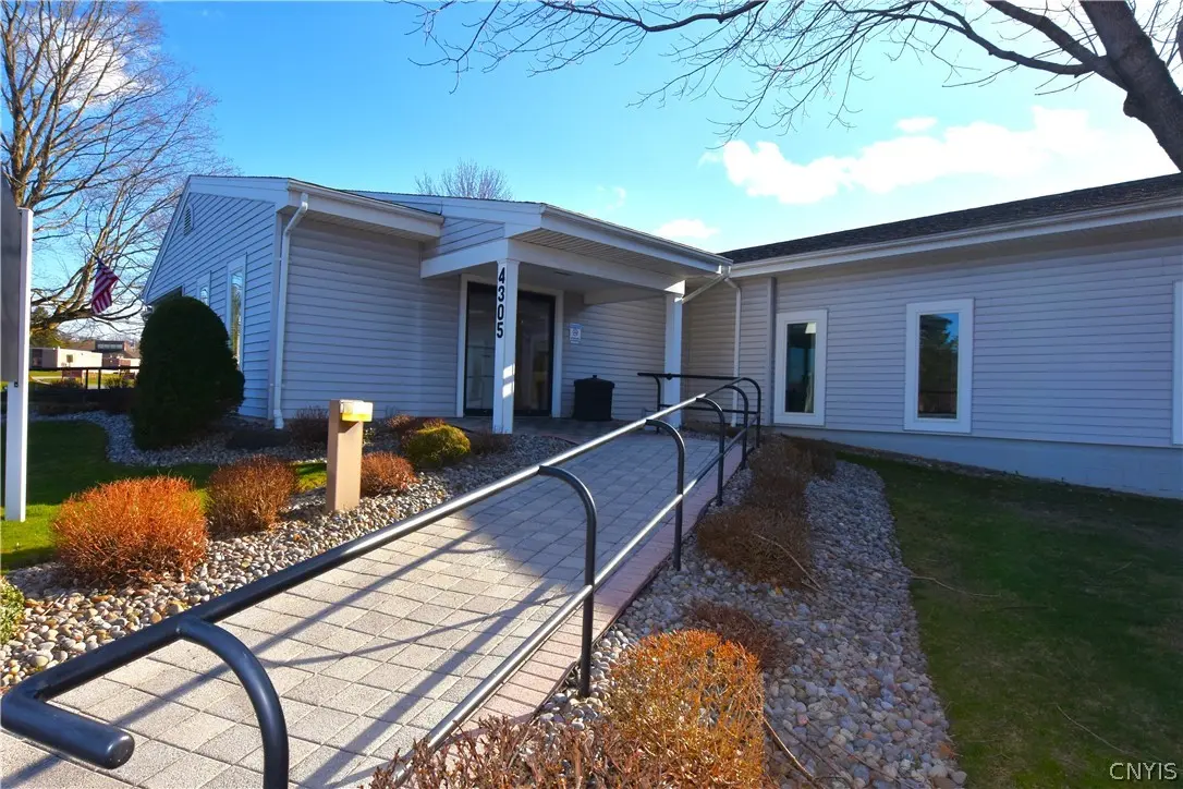 Photo of Listing #S1554368