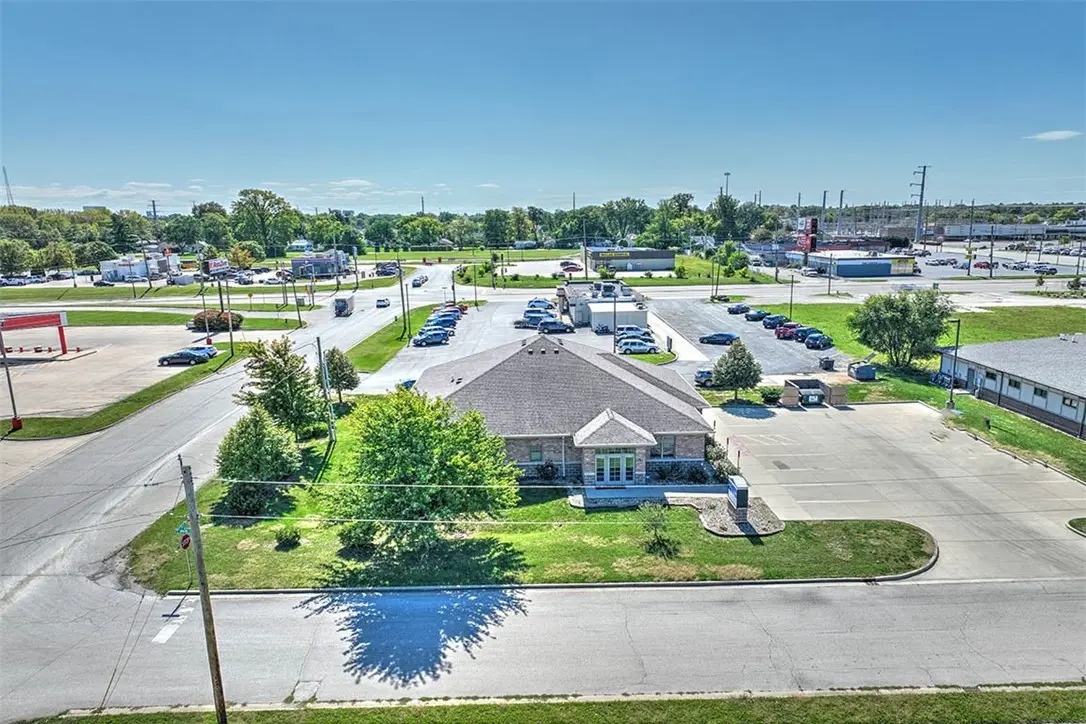 675 E Snyder Drive, Decatur Property Listing: MLS® #6245980
