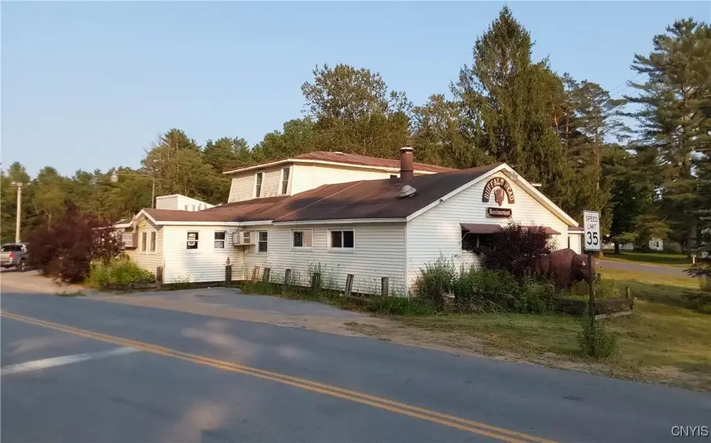 10626 N Lake Road, Forestport