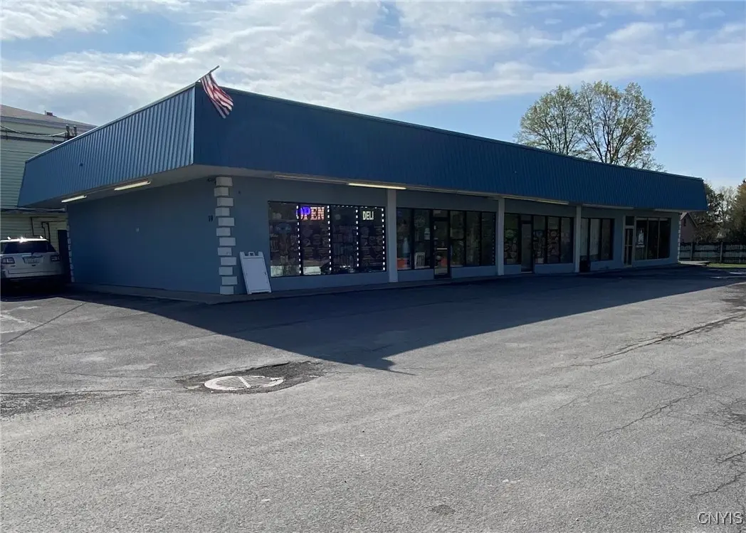 Photo of Listing #S1594684