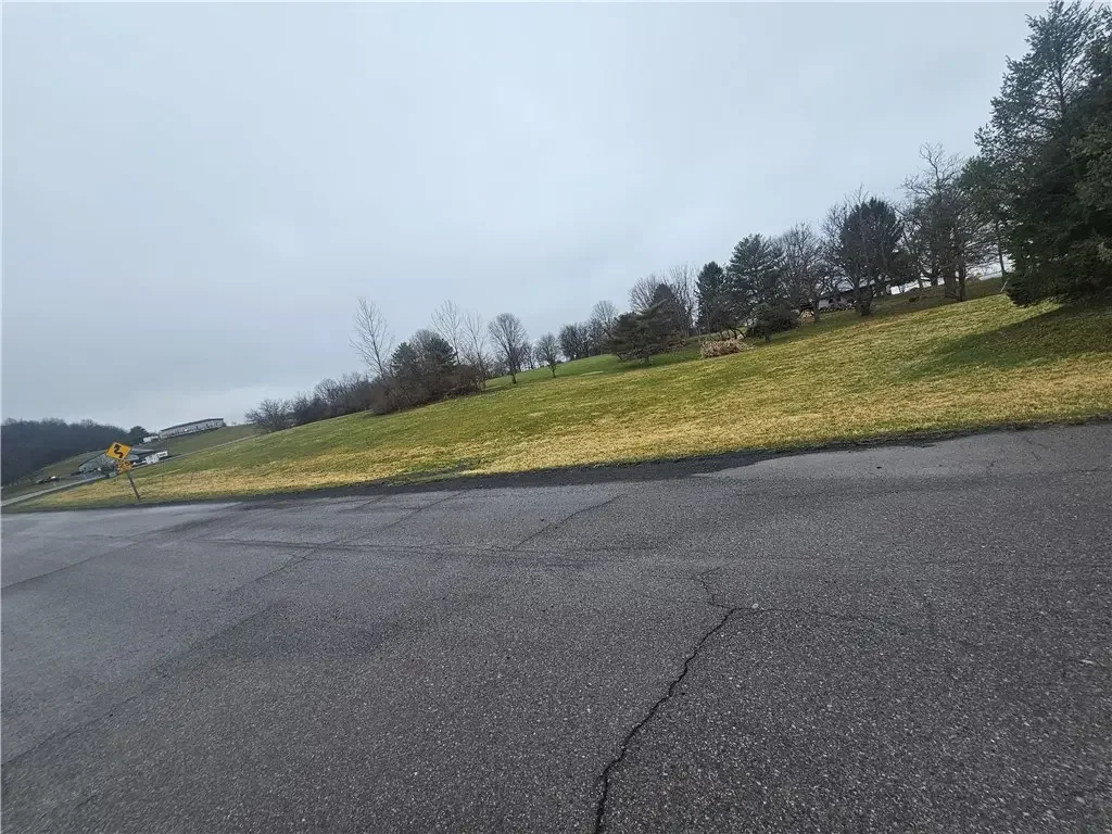 Photo of Listing #R1596365