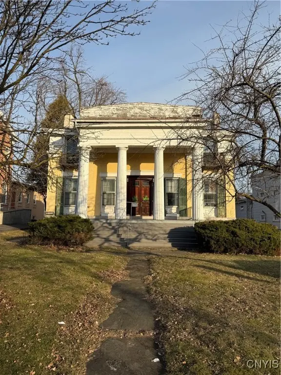 Photo of Listing #S1605632