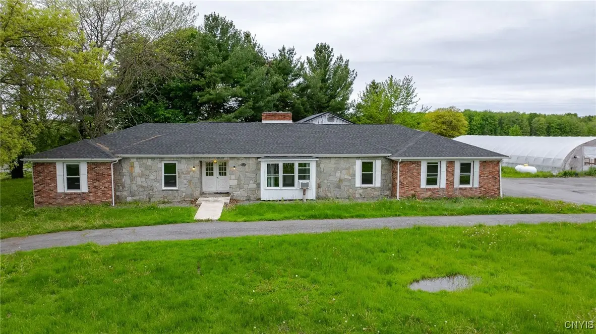 Photo of Listing #S1609031