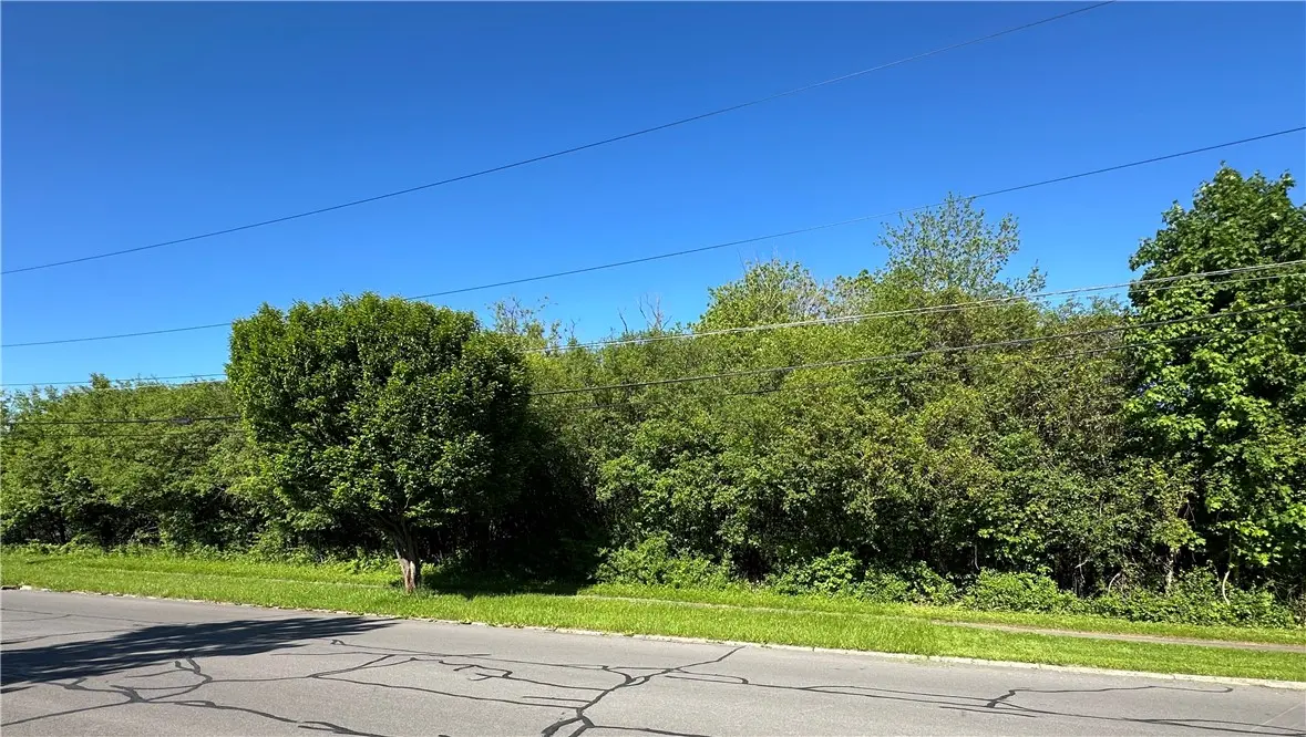 Photo of Listing #R1609665