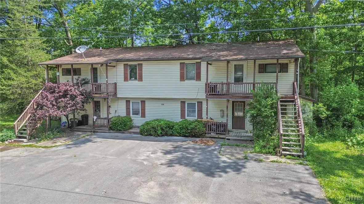 Photo of Listing #S1614762