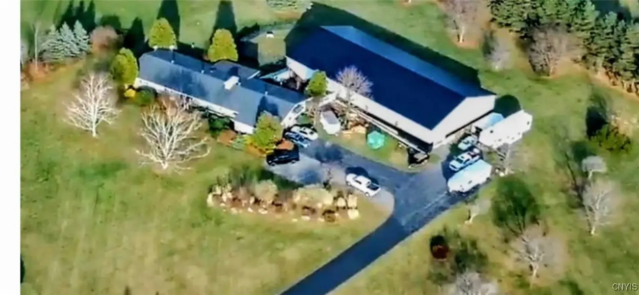 Photo of Listing #S1621189