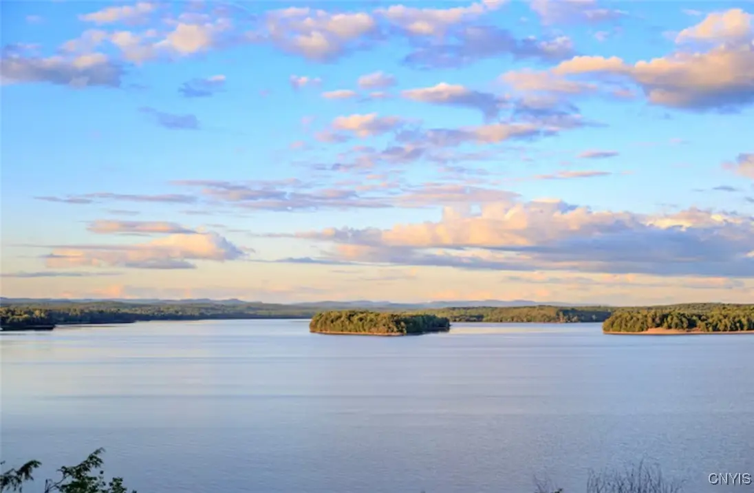 Photo of Listing #S1623270