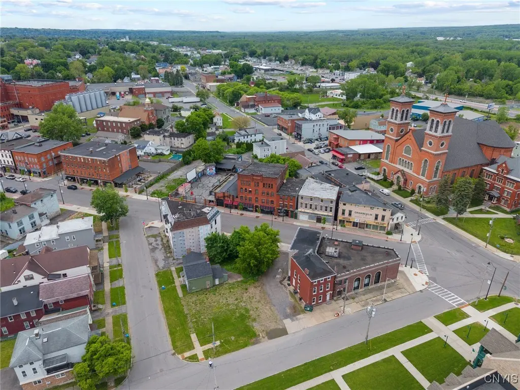 Photo of Listing #S1623596