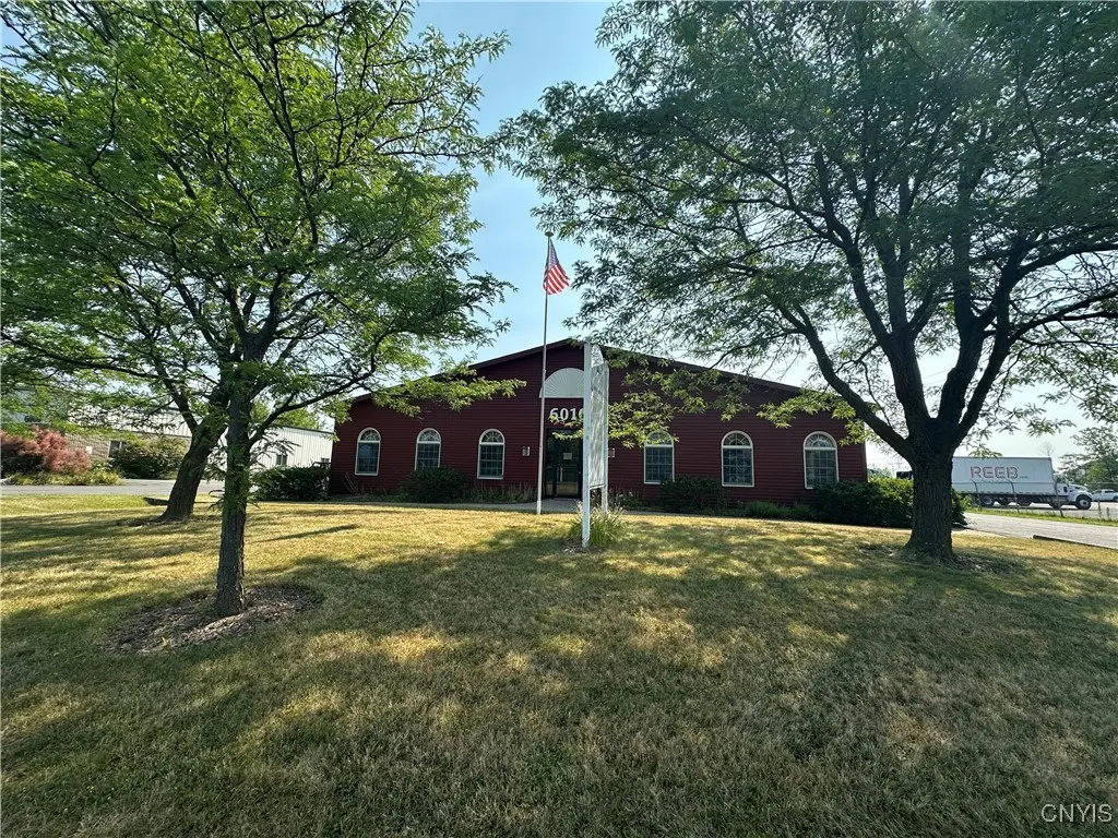 Photo of Listing #S1628689