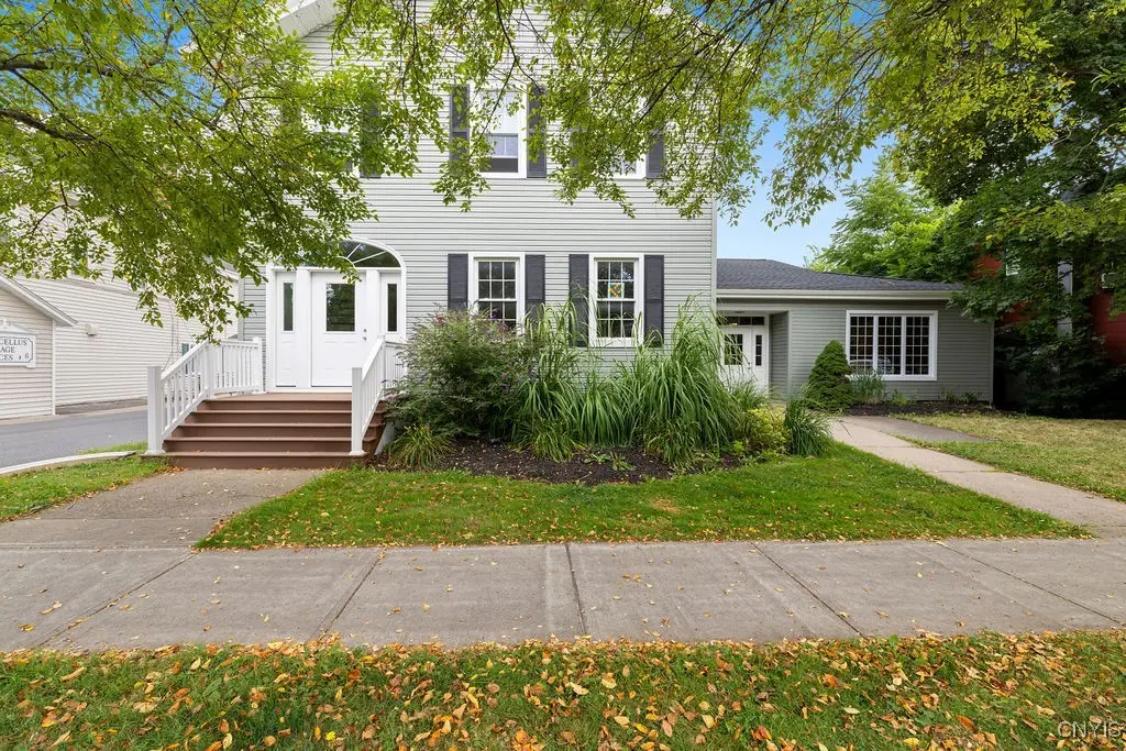 Photo of Listing #S1631120