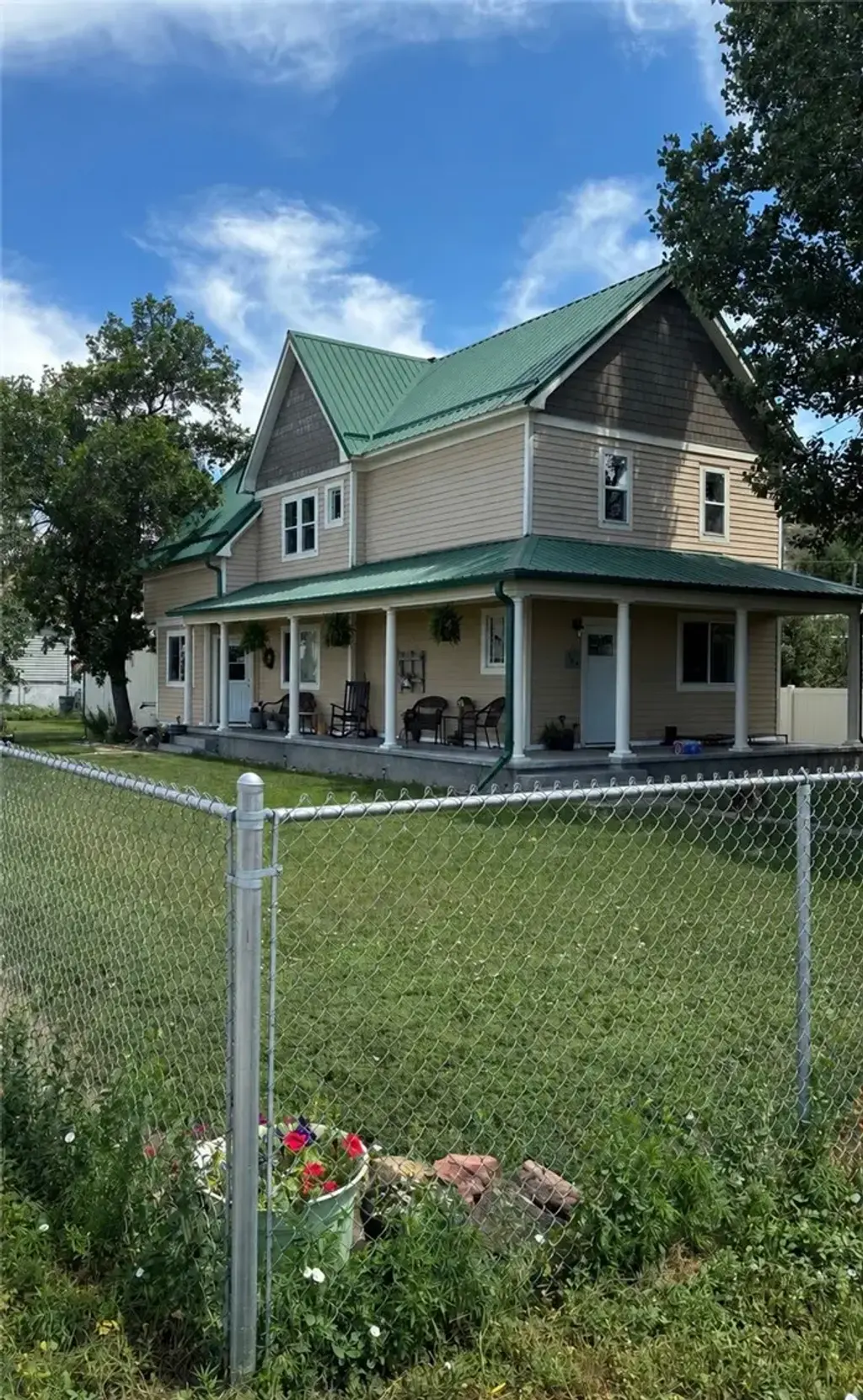 209 S 7th Ave, Forsyth