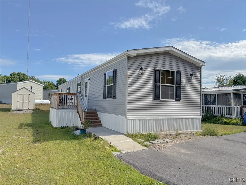 Photo of Listing #S1635187