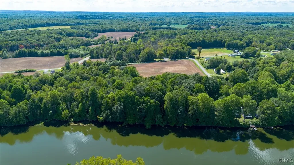 36 Whitewood Tract, Granby