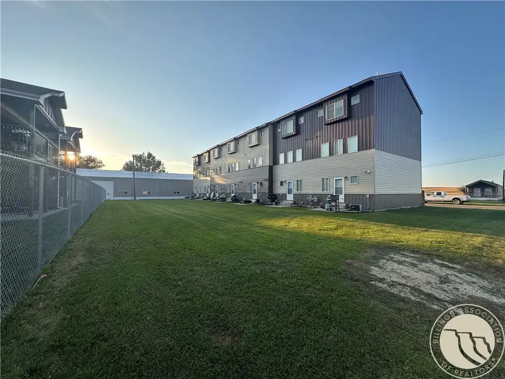 206 Prairie Avenue, Baker