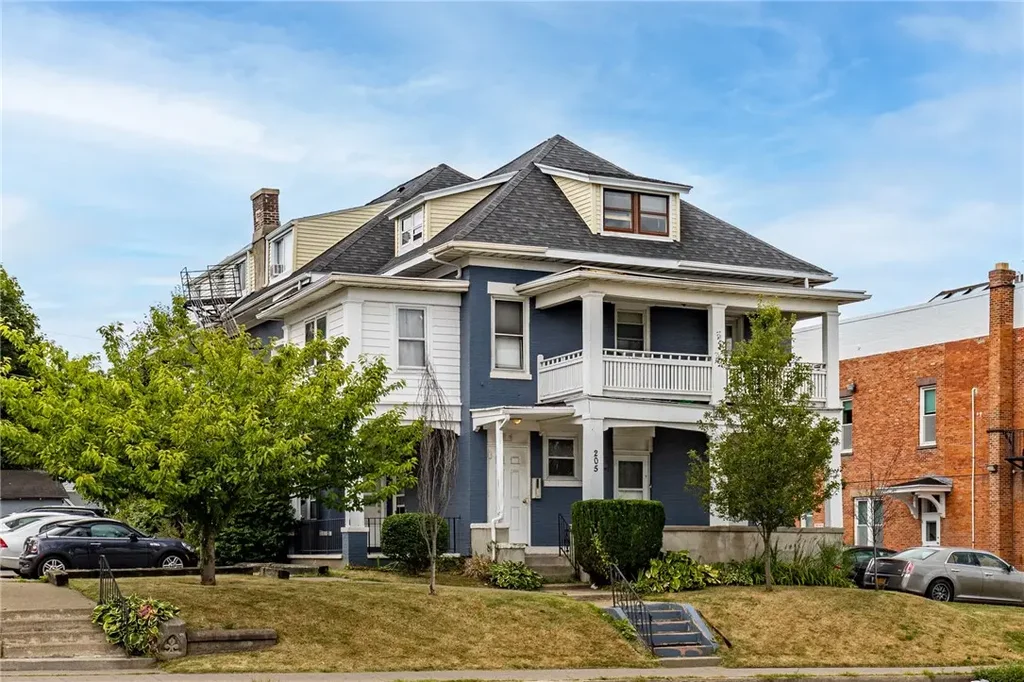 201 Lake Avenue, Rochester