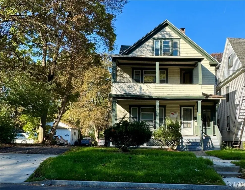 Photo of Listing #S1642772